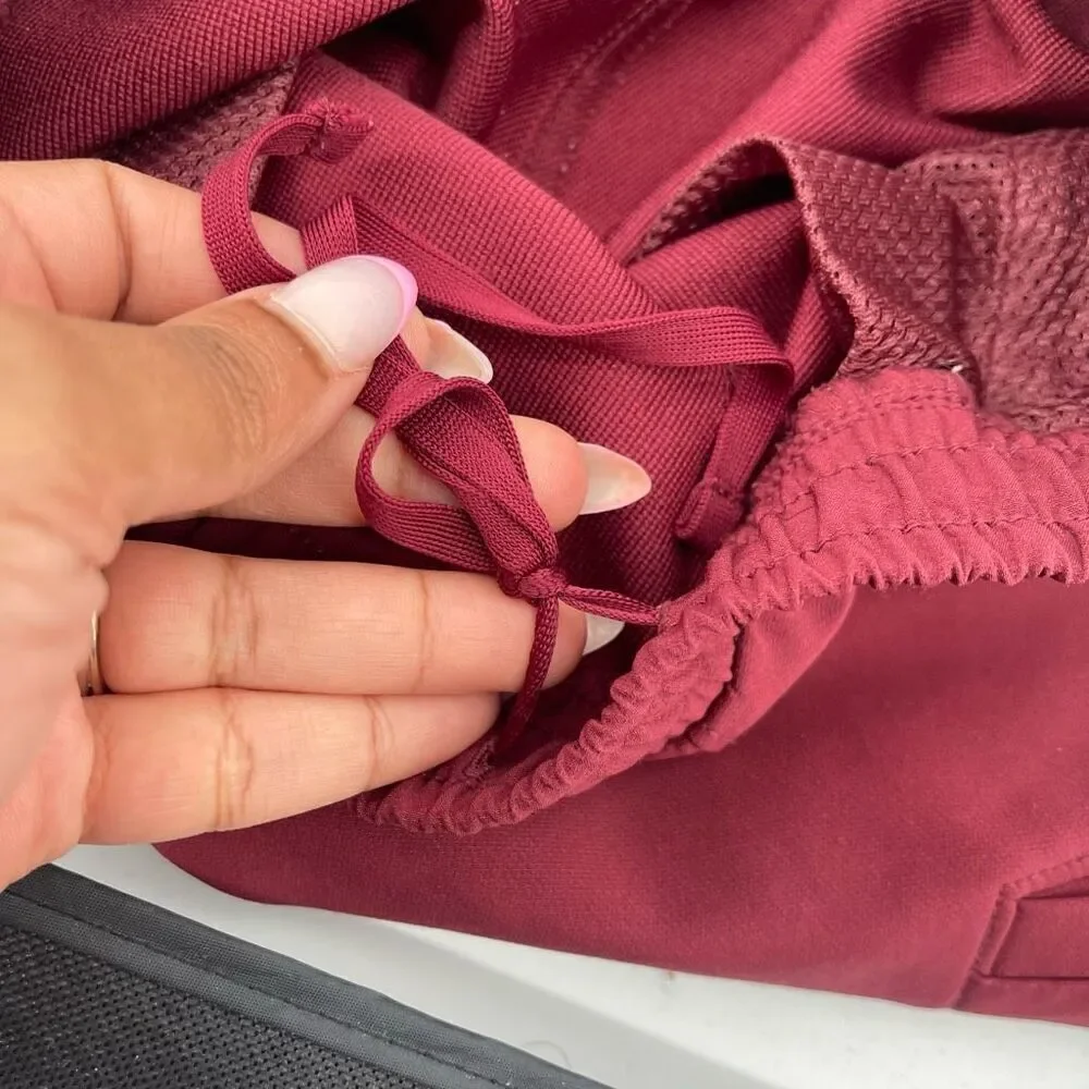 Old Navy Girls StretchTech Cargo Pants Size 8 Scarlet Oak Tapered Performance